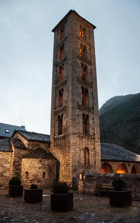 Sisquet Apartaments Erill la Vall Exteriör bild