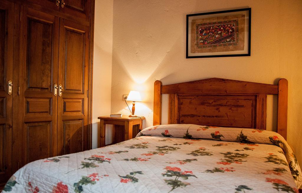 Sisquet Apartaments Erill la Vall Rum bild