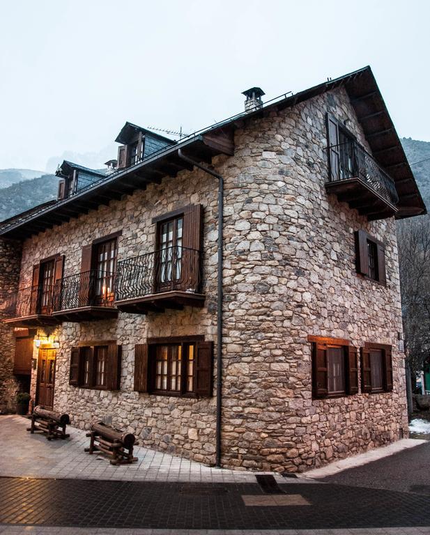 Sisquet Apartaments Erill la Vall Exteriör bild