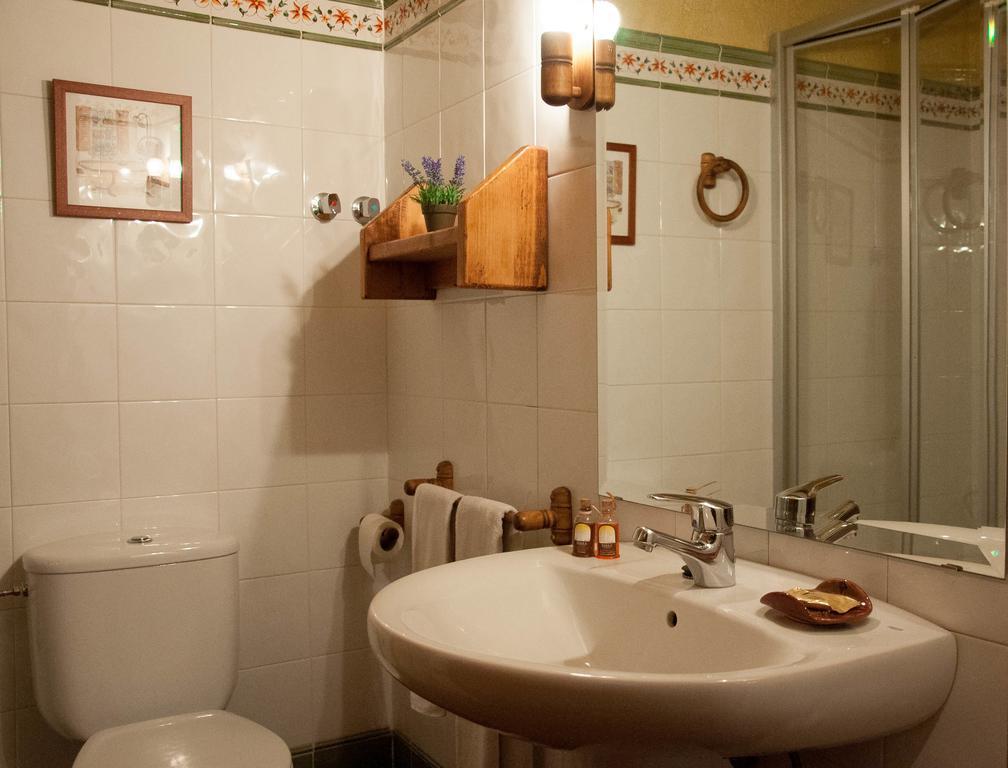 Sisquet Apartaments Erill la Vall Rum bild